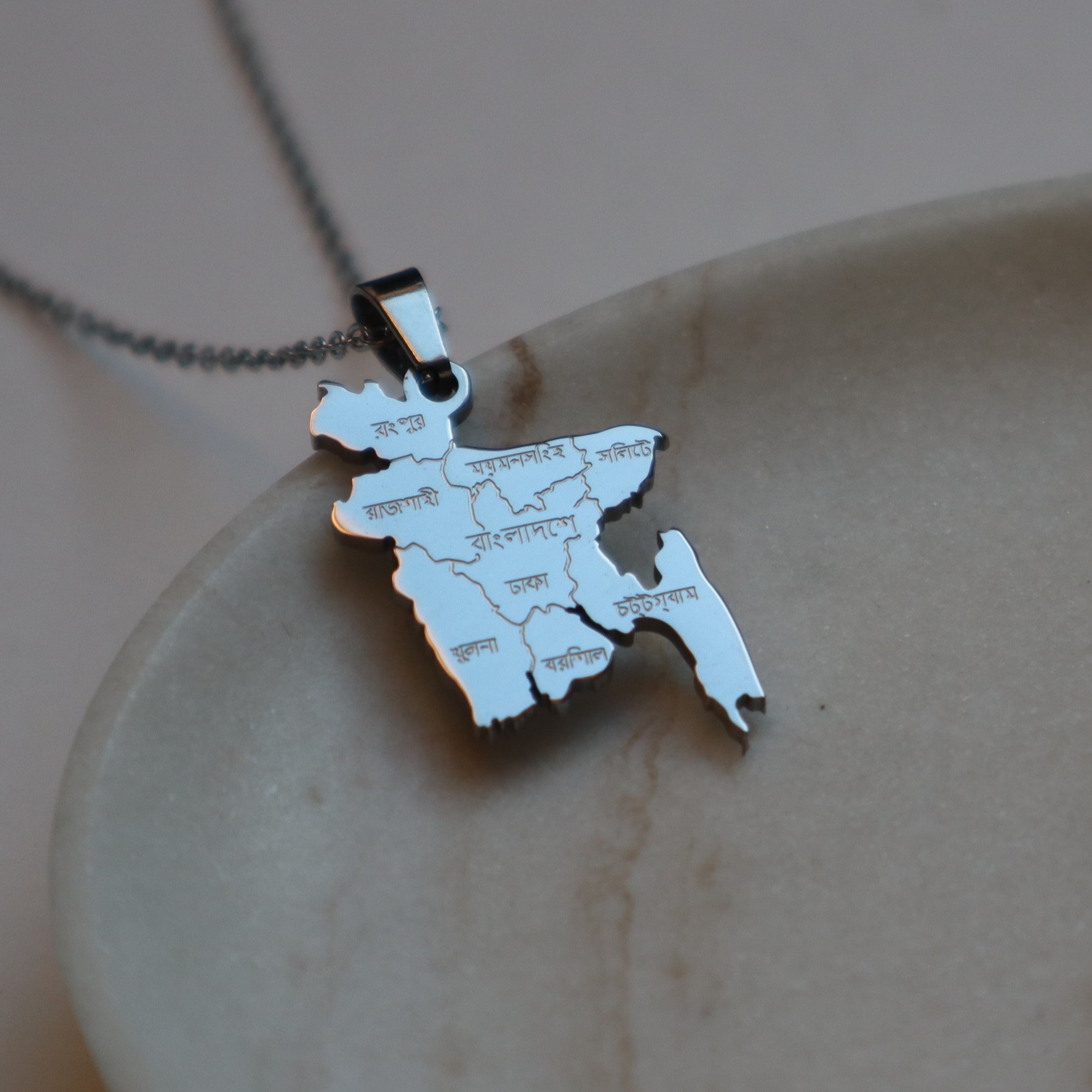Bangladesh district necklace silver plated on stainless steel