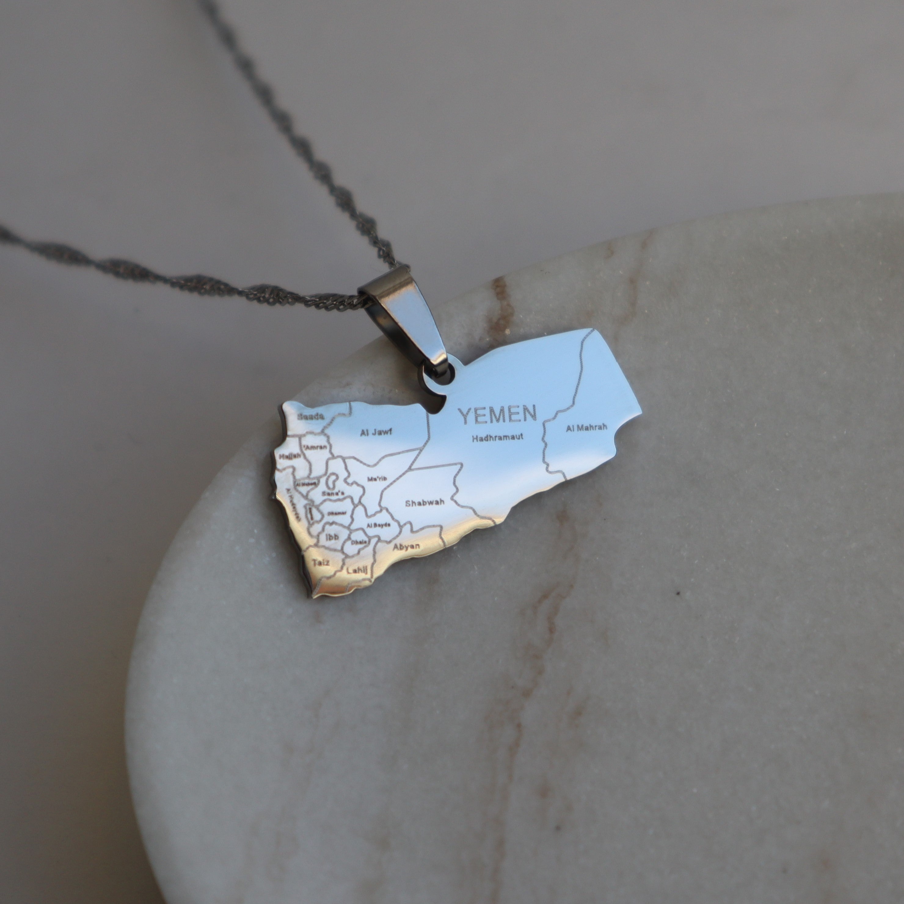 Yemen city map necklace silver plated on stainless steel 